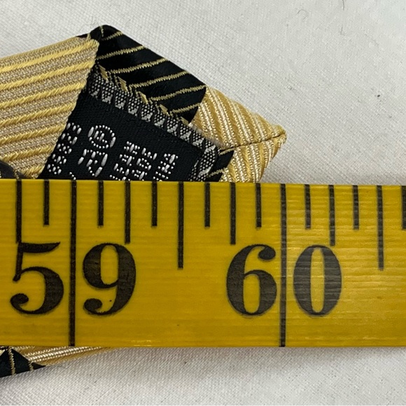 Harve Bernard by Bernard Holtzman Silk Tie - Picture 8 of 8